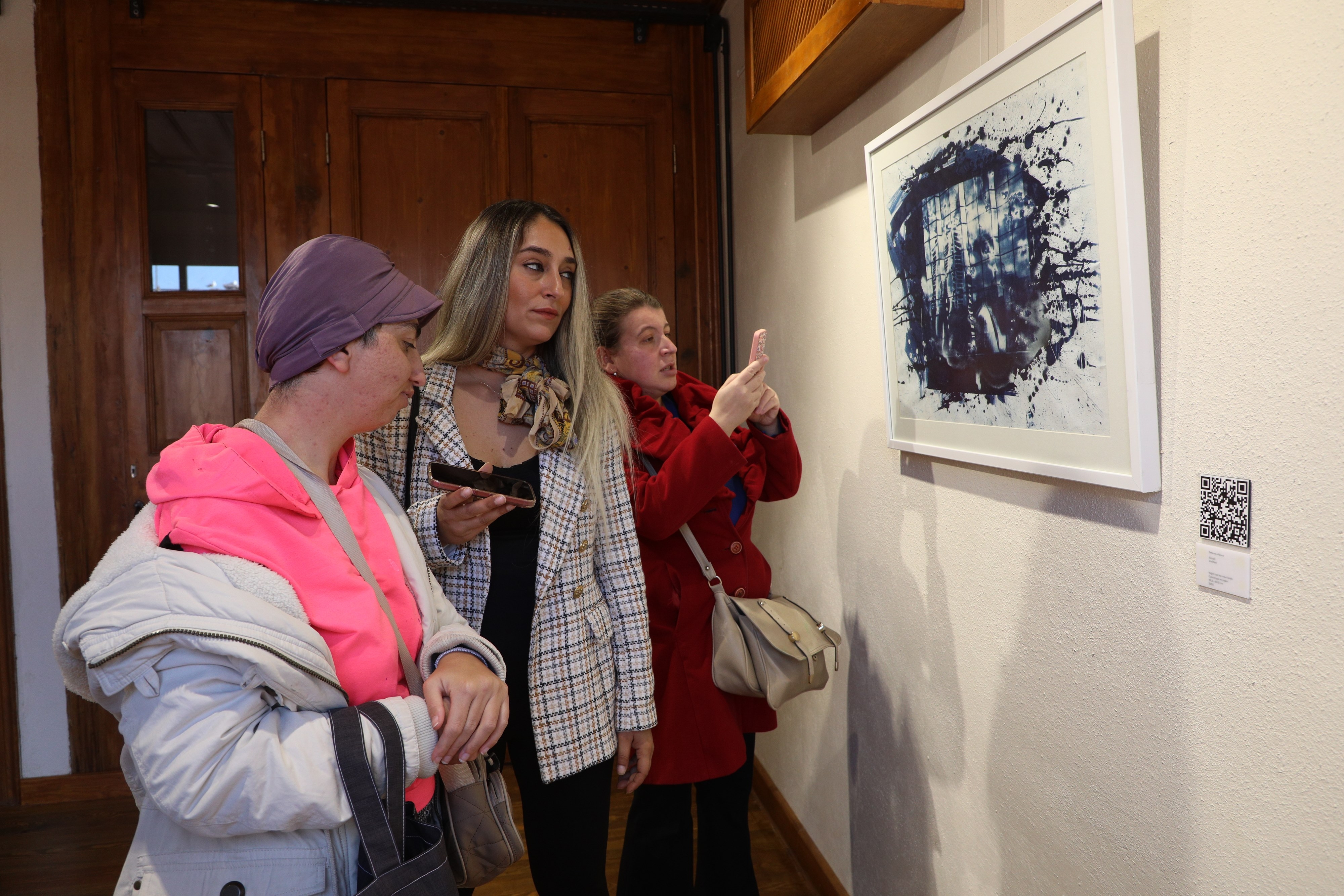 Cumhuriyet Galerisi’nde Sanat Engel Tanımıyor