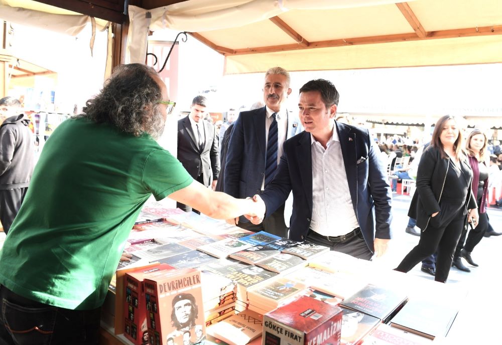 Edebiyatın Kalbi Osmangazi’de Atıyor