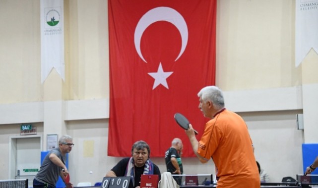 Masa Tenisinin Ustaları Osmangazi’de Buluştu
