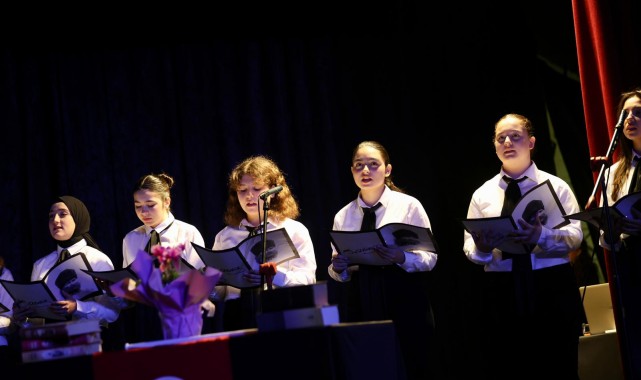 Öğrencilerden Duygulandıran 10 Kasım Programı