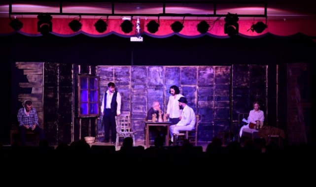 Osmangazi Belediyesi ‘Duvarların Ötesi’ni Sanatseverlerle Buluşturdu