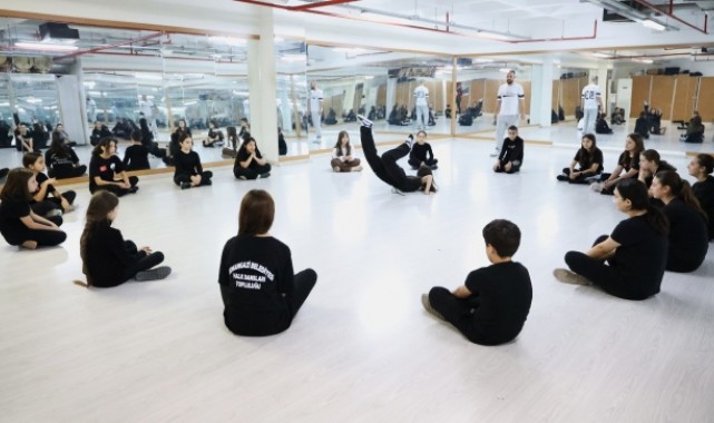 Osmangazi Belediyesi Geleceğin Dansçılarını Yetiştiriyor