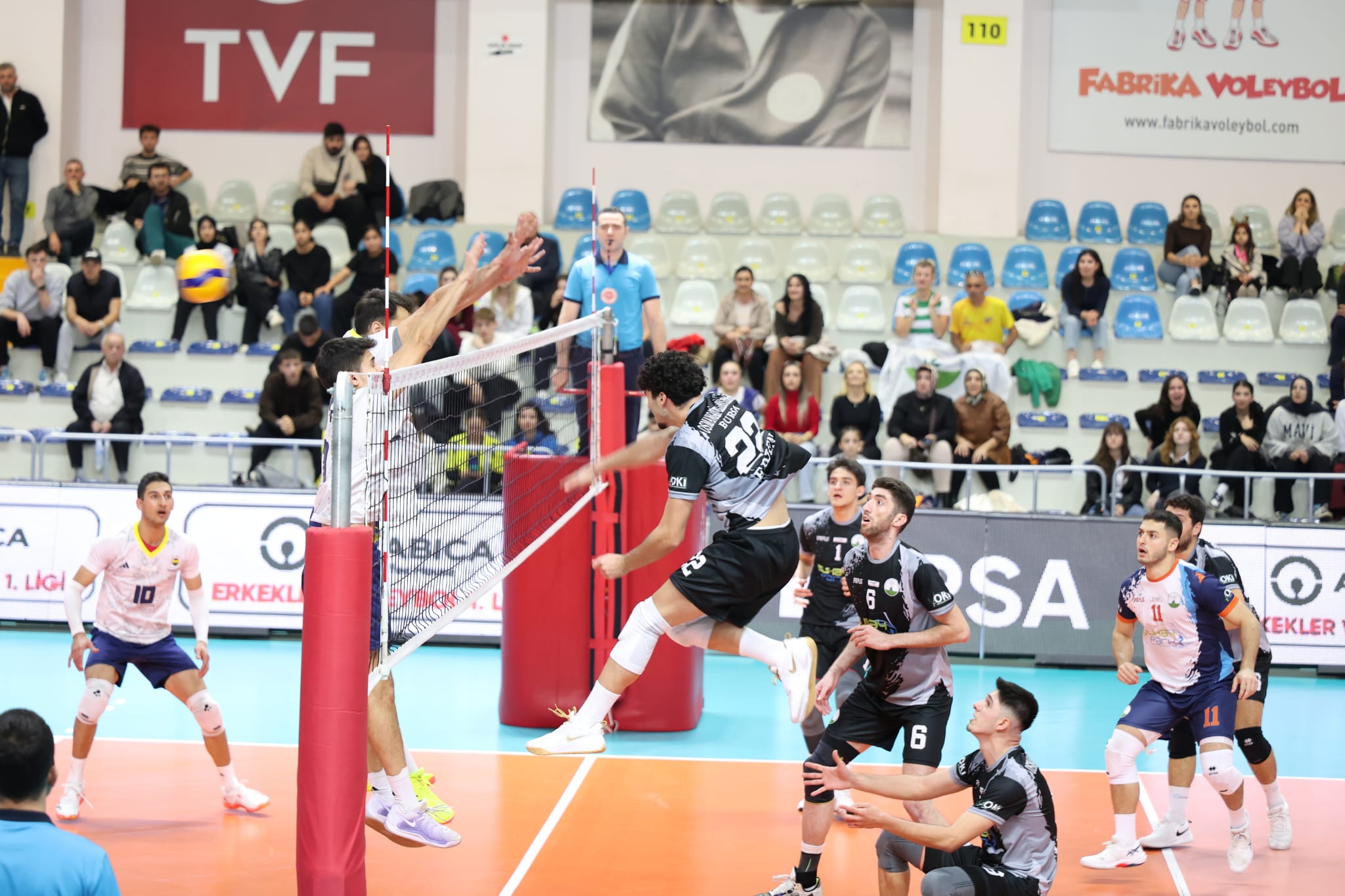 Osmangazi Belediyespor İyi Mücadele Ettiği Karşılaşmayı 3-1 Kaybetti