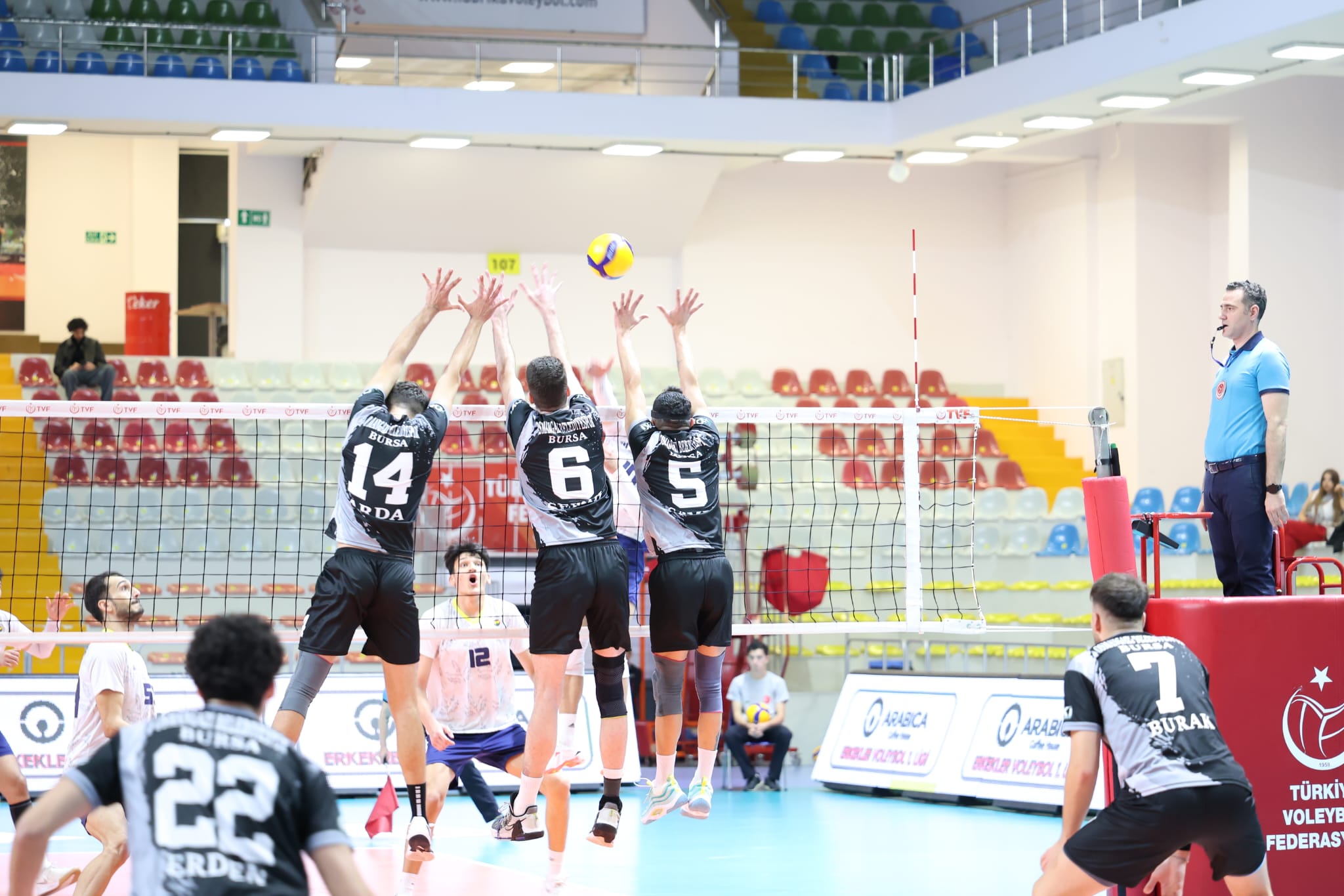 Osmangazi Belediyespor İyi Mücadele Ettiği Karşılaşmayı 3-1 Kaybetti