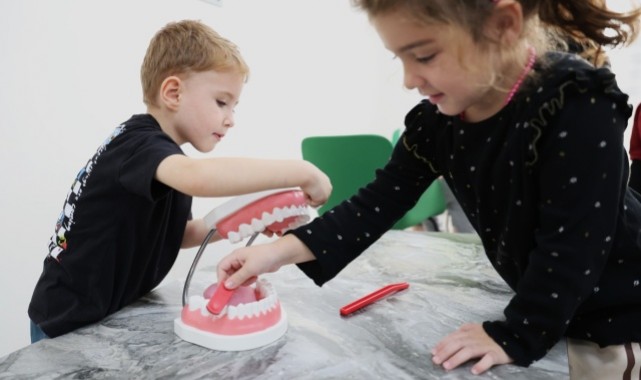 Osmangazi’de Minikler Sağlıklı Gülüşlerin Sırrını Öğrendi