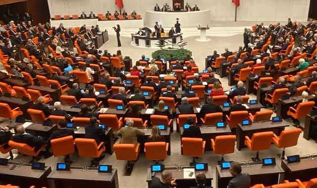 Özgür Özel'in dokunulmazlık dosyası Meclis'te