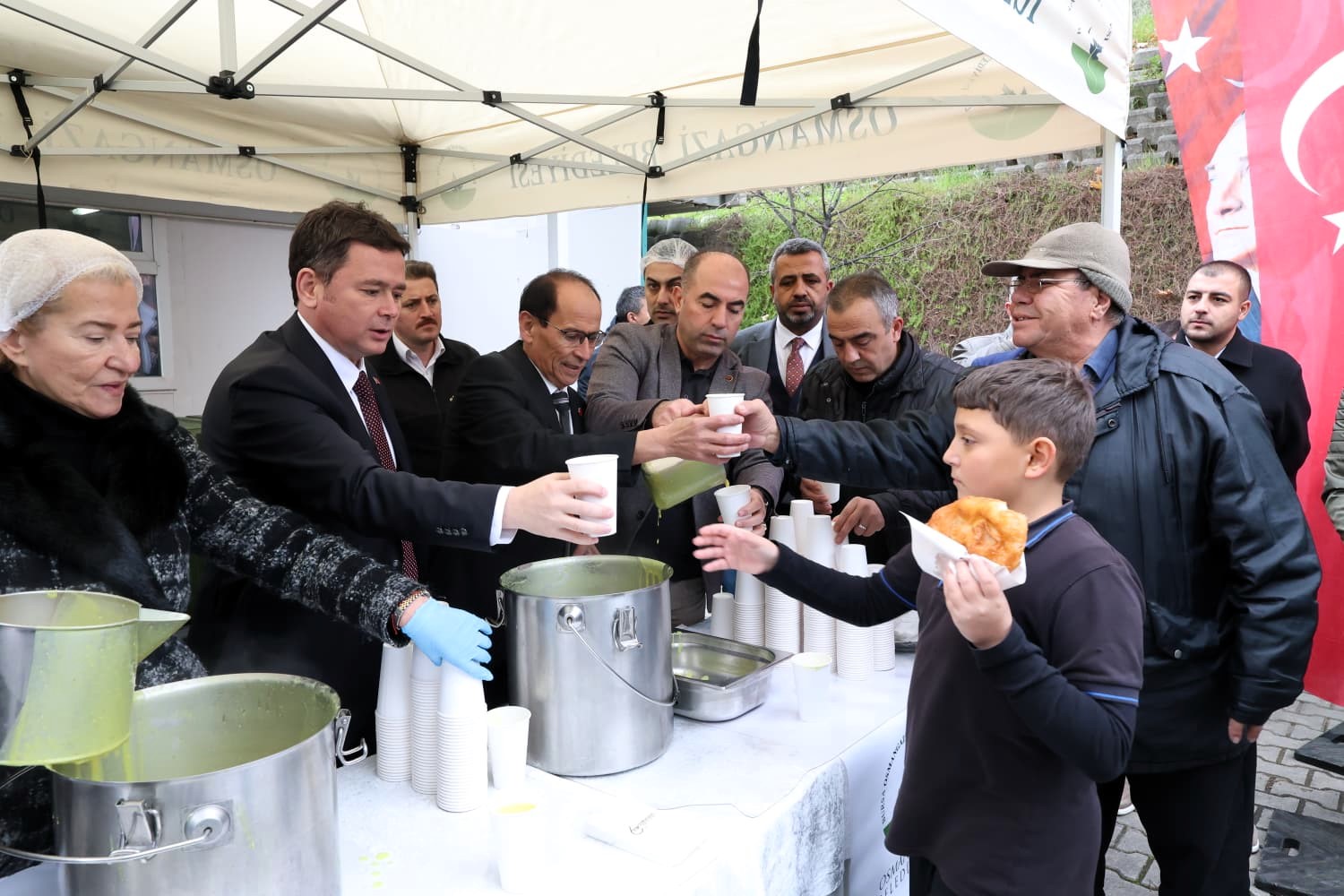 Başkan Aydın’ın Cuma Durağı Yenikent Mahallesi Oldu