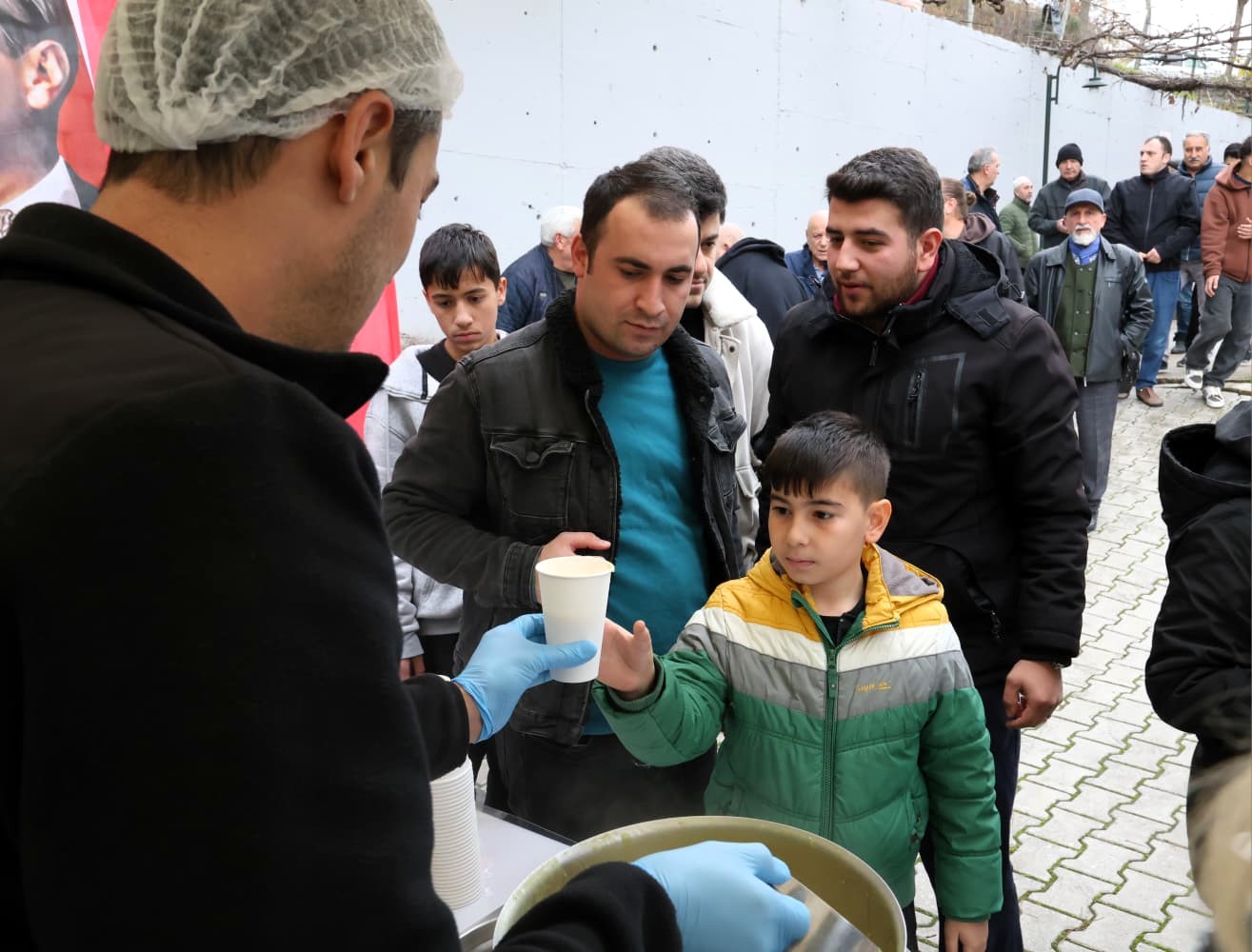 Başkan Aydın’ın Cuma Durağı Yenikent Mahallesi Oldu
