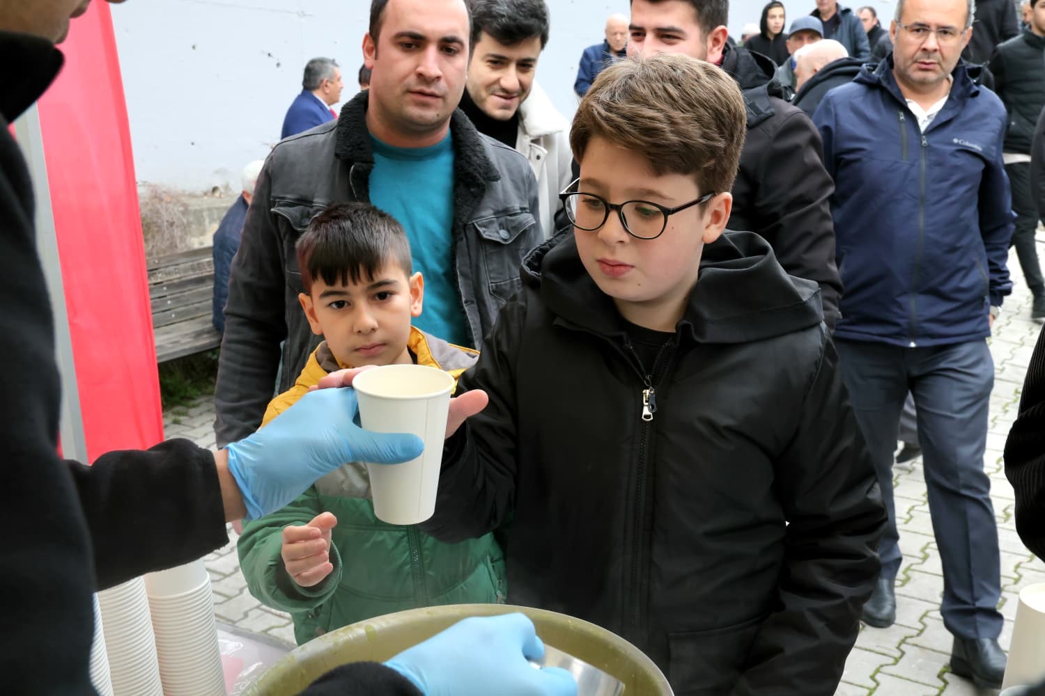 Başkan Aydın’ın Cuma Durağı Yenikent Mahallesi Oldu