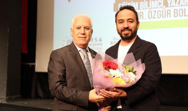 Başkan Bozbey'den gençlere 'Hayal kurun' tavsiyesi