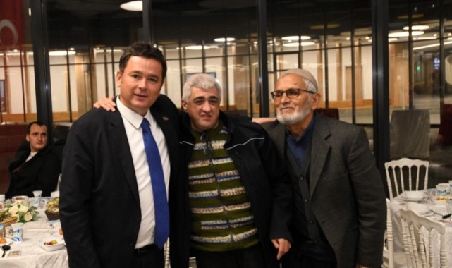 Başkan Erkan Aydın Engelleri Sevgiyle Aştı