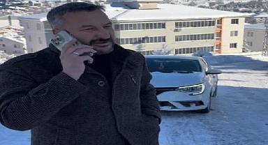 Başkan yolda kaldı, kendini eleştirdi