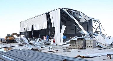 Bursa’da 3 işyeri yıkıldı