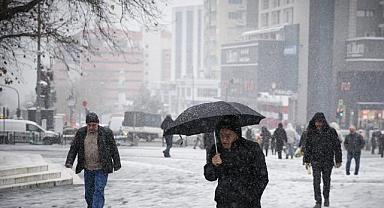 Bursa’da beyaza büründü!