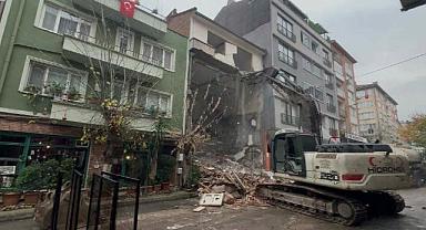 Bursa’da bir garip yıkım!
