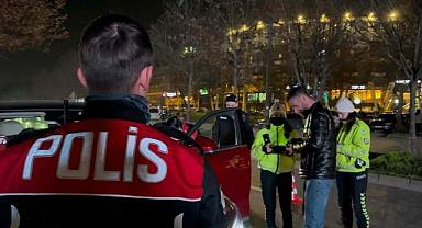 Bursa’da gece vakti polis sürprizi!
