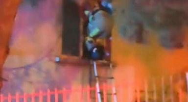 Bursa’da geceyi alevler aydınlattı!