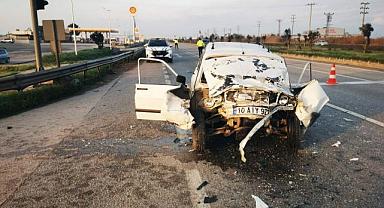 Bursa’da kavşakta feci kaza