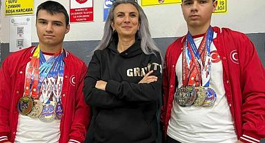 Bursalı ikizler dünya ve avrupa şampiyonu!