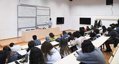 Eğitime 5 yılda 4,5 trilyon lira harcandı