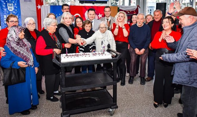 Huzurevinde yeni yıl coşkusu