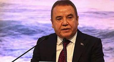 Muhittin Böcek hastaneye kaldırıldı