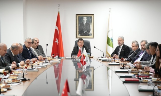 Osmangazi Belediyesi’nde Yıl Sonu Değerlendirme Toplantısı Gerçekleştirildi