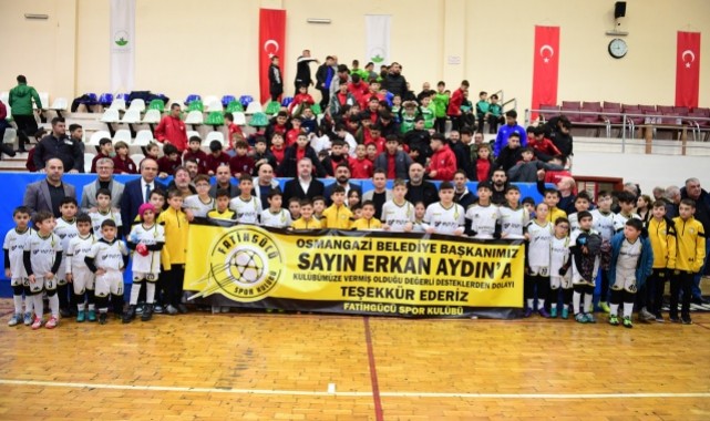 Osmangazi Belediyesi’nden Amatör Spor Kulüplerine Malzeme Desteği