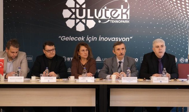 ‘Teknoloji Sahnesi’nde akıllı şehircilik konuşuldu