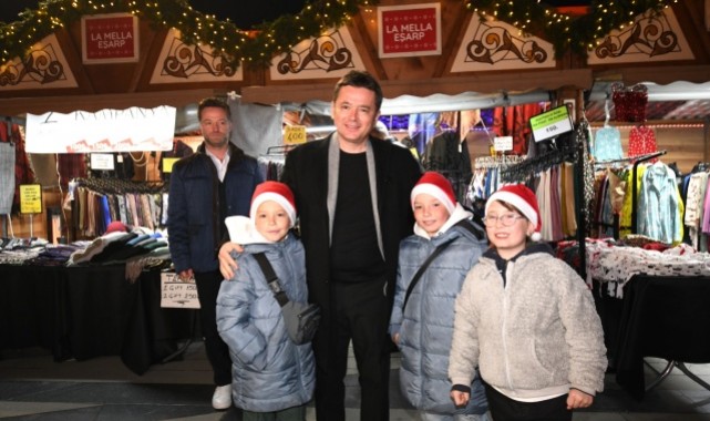 Yeni Yıl Festivali’nde Başkan Erkan Aydın Vatandaşlarla Buluştu