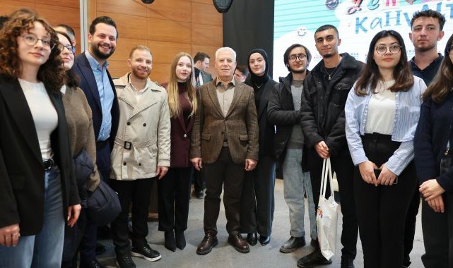 Başkan Bozbey, gençlerle geleceği konuştu