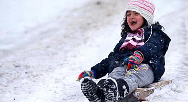 Bazı illerde eğitime kar tatili