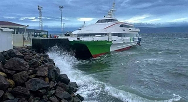 Bursa'da fırtına nedeniyle peş peşe iptaller!