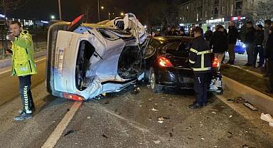 Bursa'da zincirleme kaza: 1 ölü, 1 yaralı