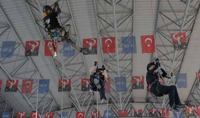 Büyükşehir afetlere ekibini hazırlıyor