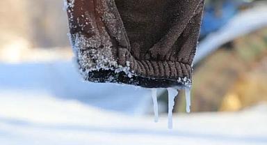 Çamaşırlar kaskatı kesildi, göller dondu
