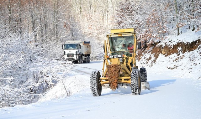 Gemlik Belediyesi’nden Yüksek Kesimlerde Karla Mücadele