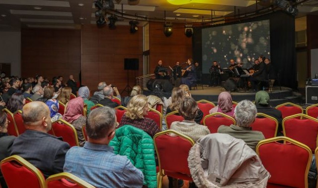 ‘Yüreğimizdeki Ezgiler’ gönüllere dokundu