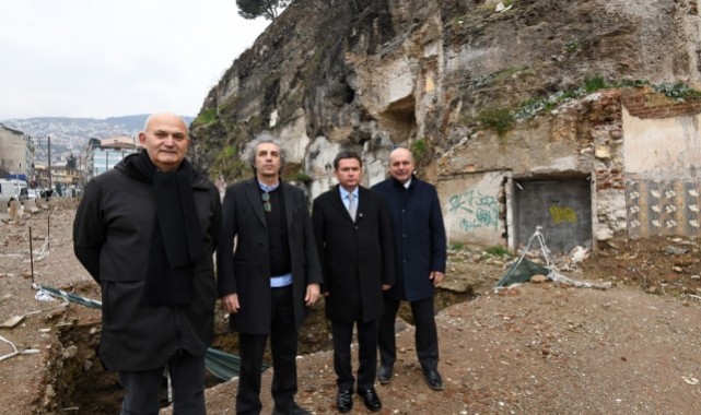 Başkan Aydın Hisar’da Tarihe Sahip Çıkıyor