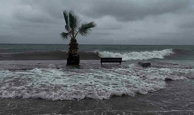 Bursa’da denizle kara birleşti