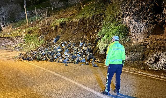 Bursa’nın merkezinde korkutan heyelan!