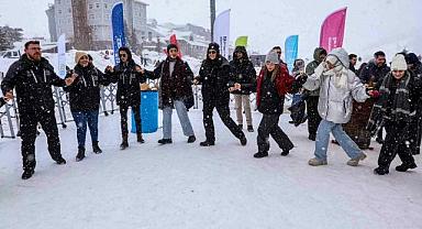 Bursa’nın zirvesinde gençlik buluşması