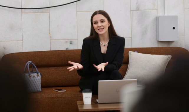 Dayanışma Merkezi'nde Aile İlişkileri Masaya Yatırıldı