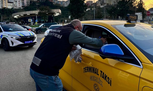 Gemlik Belediyesi’nden İftara Yetişemeyenlere İftariyelik İkramı