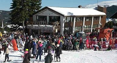 Güneşli hafta sonu zirveyi doldurdu