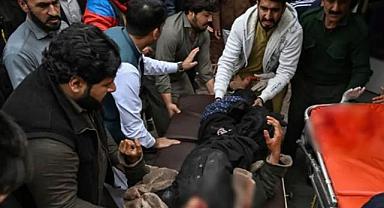 İslamabad’da camide patlama! 