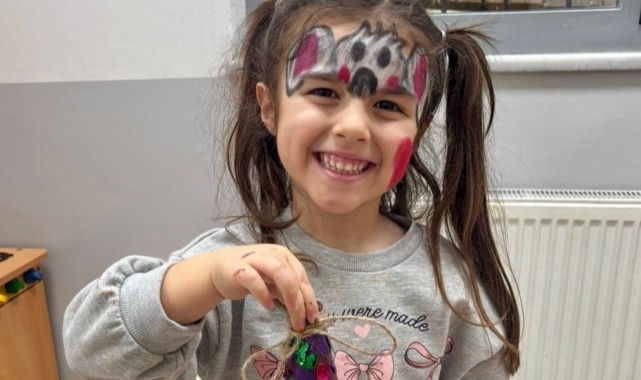 Minik Eller Renkli Dokunuşlarla Sanatla Buluştu