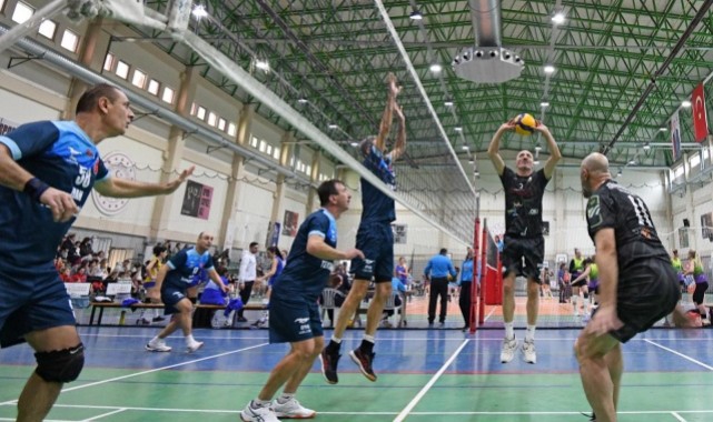 Osmangazi’de 700’üncü Yıla Özel Voleybol Turnuvası
