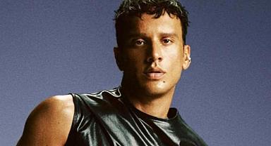 Şarkıcı Edis hakkında yakalama kararı!