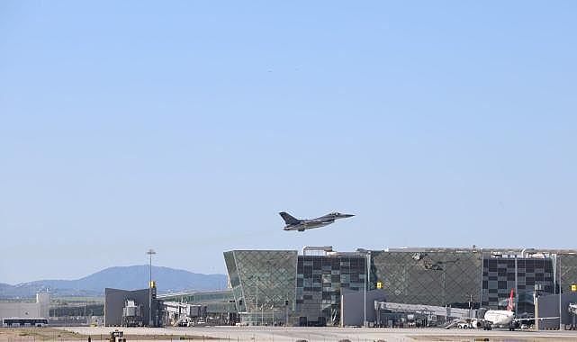  Adaya altı savaş uçağı gönderildi